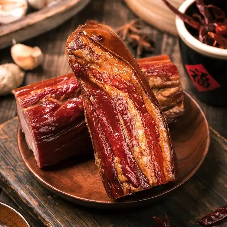 正宗土家妹自己熏的腊肉