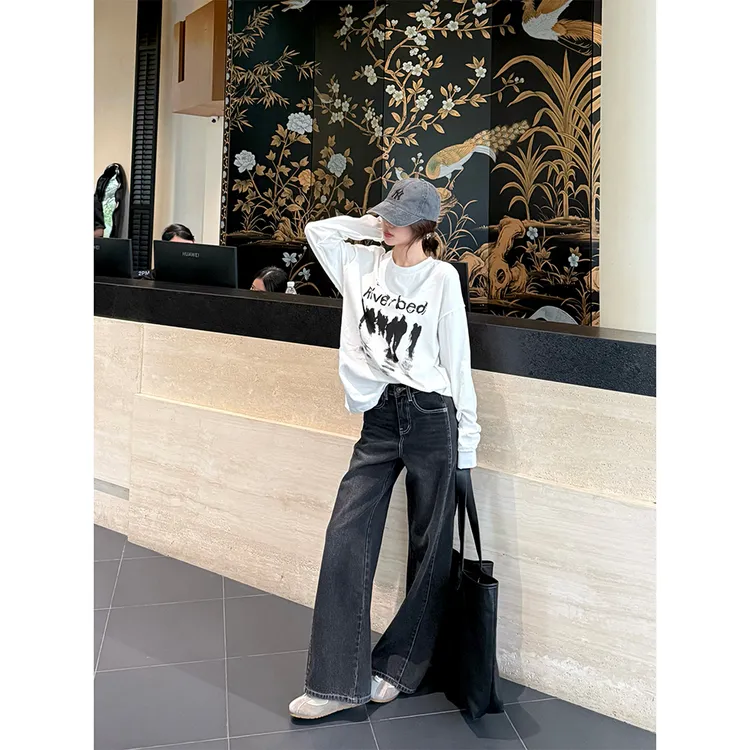 王家有鱼黑灰色高腰阔腿牛仔裤女2025秋季新款显瘦直筒拖地裤子女