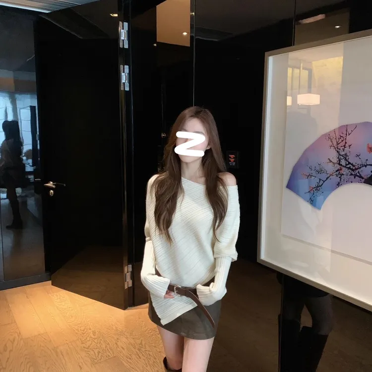 【配腰带】韩系氛围感斜肩长袖针织衫女秋季慵懒高级感一字肩 上衣