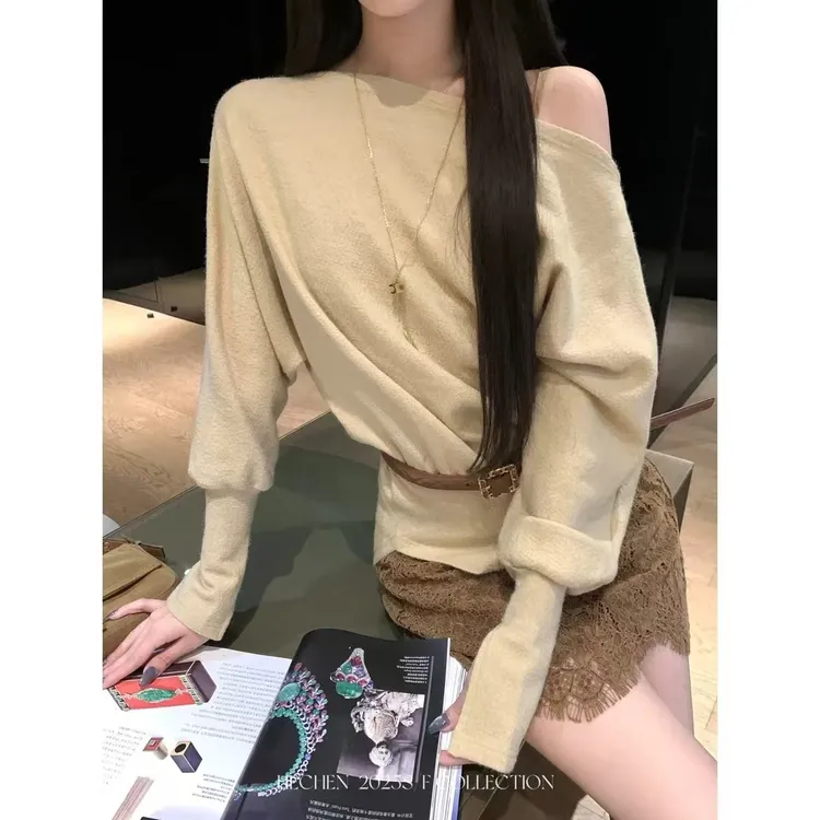 禾呈早秋温柔针织斜肩宽松显瘦上衣女长袖上衣＋蕾丝连衣裙