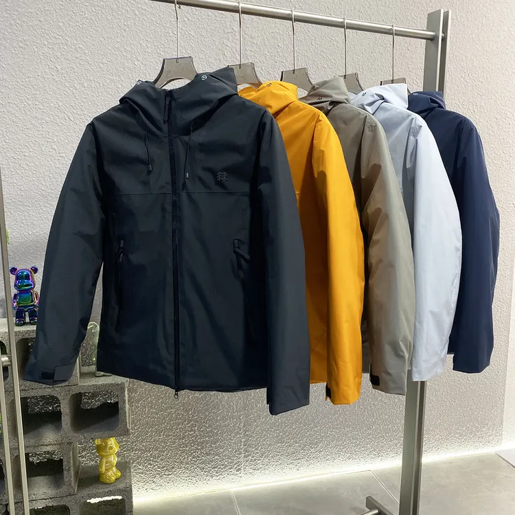 男士冬季户外连帽保暖防风防水冲锋衣情侣款印花国标羽绒硬壳外套