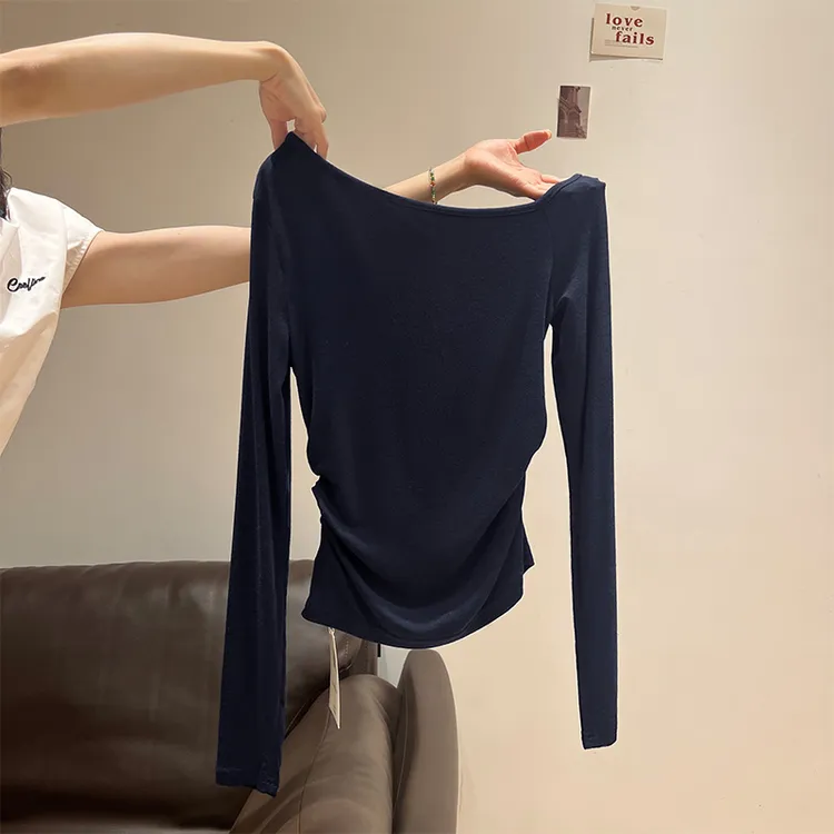 韩系斜肩露肩长袖T恤女2025年秋季褶皱小众设计感内搭打底衫上衣