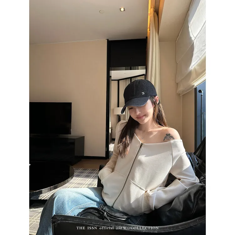 THEISSN宁司 拉链斜肩外套女早秋慵懒风显瘦开衫上衣 01250