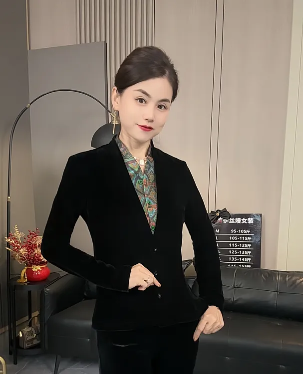 新款面膜丝绒时尚假两件气质外套上衣