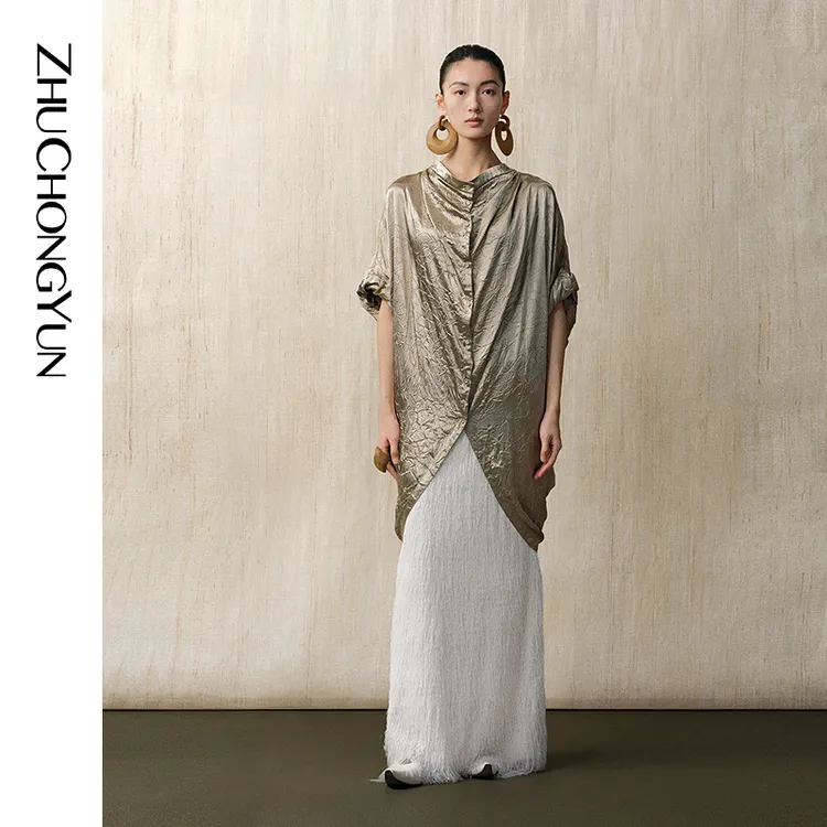 ZHUCHONGYUN2025春褶皱缎面圆领叠袖宽松中长款衬衫上衣C1FZ13241