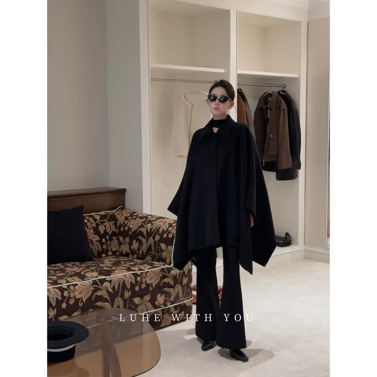 无艳一禾【午夜芝加哥】hehe私服~100绵羊毛双面呢斗篷大衣+牛仔裤