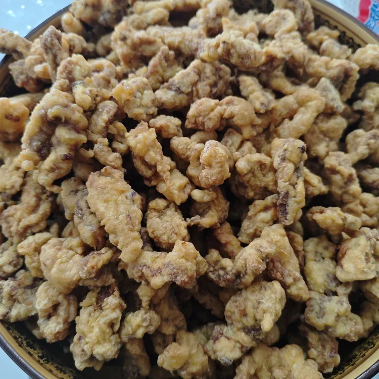 信阳固始特产农家猪肉小酥肉适合火锅的，每天现炸