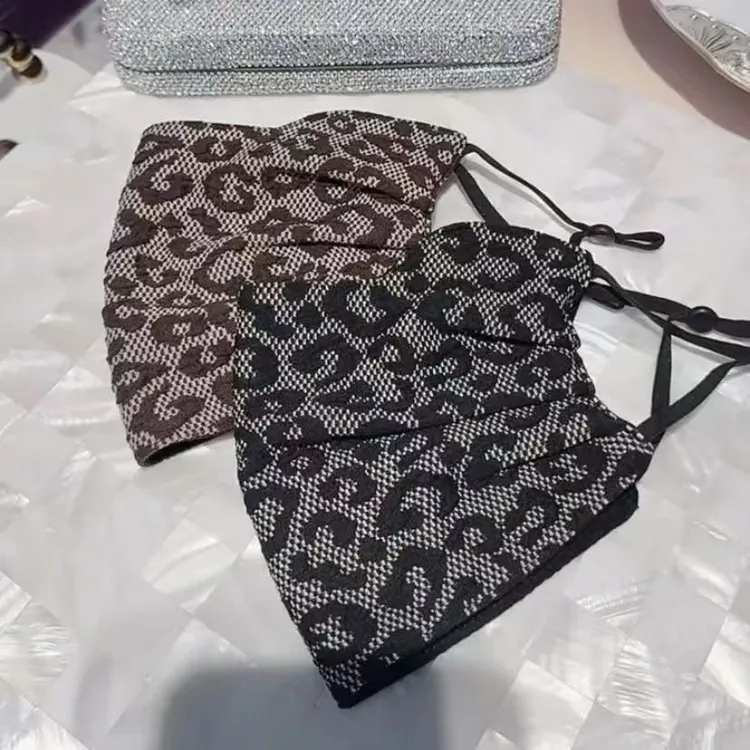 秋冬季双层亲肤透气女士可调节保暖面罩新款豹纹口罩防尘骑行防寒