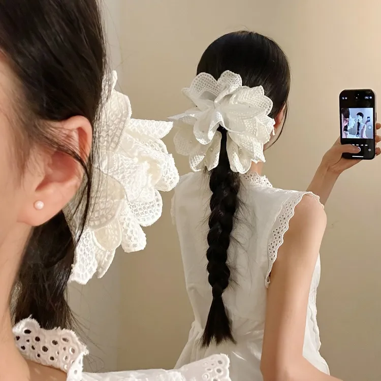 法式白色花朵蕾丝珍珠马尾抓夹女高级感温柔百搭后脑勺夹子头饰