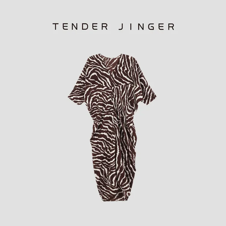 Tender JingerV领蝙蝠袖桑蚕丝连衣裙T52KP30562