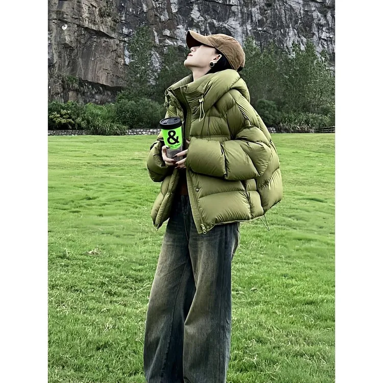 短款羽绒服女小个子2025冬季新款90白鸭绒泡芙龟背绿色面包服外套