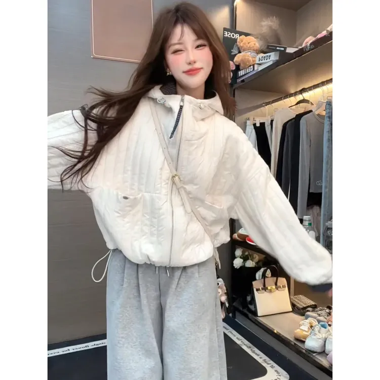 短款连帽外套女春秋新款韩系加棉加厚流行爆款巨好看棉服上衣