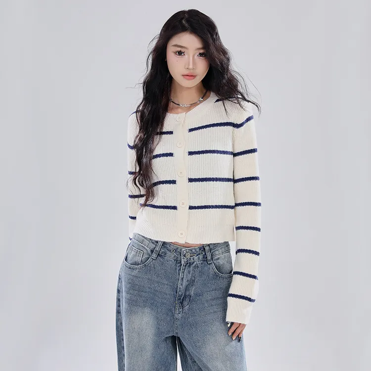 秋冬新款条纹开衫毛衣简约百搭时尚韩系设计感短款显瘦女外套软糯