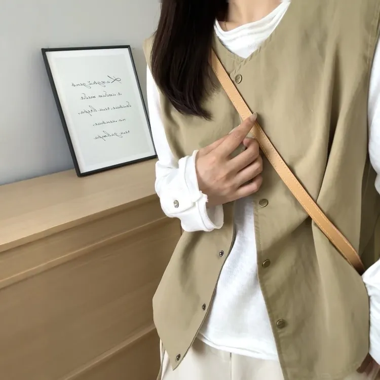 日系松弛感无袖坎肩马夹女2025年秋季新款休闲百搭外套叠穿针织衫