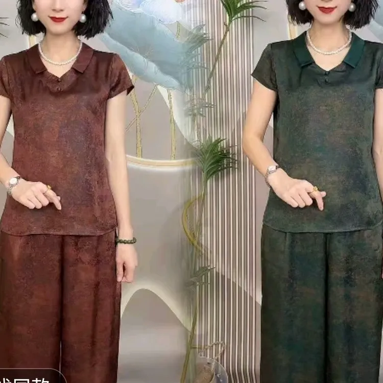 夏季中老年女装方领翻领设计显瘦遮肉洋气舒适妈妈装