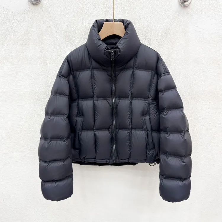 90白鸭绒小个子泡芙感羽绒服女短款冬季外套2025年新款立领面包服