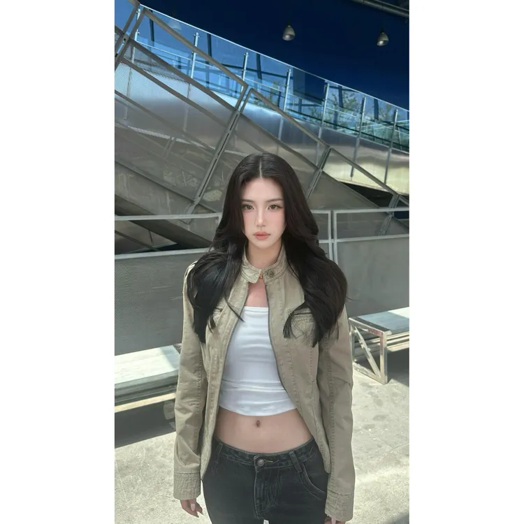 早秋立领做旧牛仔外套女初秋新款复古小众设计感正肩美式夹克上衣