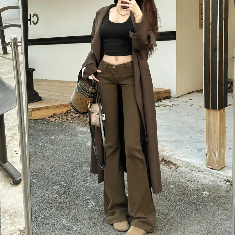 咖色中腰微喇叭辣妹牛仔裤女2025秋季新款显瘦修身设计感爆款百搭
