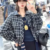 2285长袖格子衬衫女春秋百搭宽松显瘦休闲格纹复古设计感衬衣