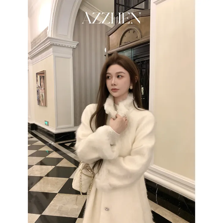 （假日穿搭）AZZHEN【暖阳邂逅】气质羊毛羊绒长呢大衣AZ4KMW16-00