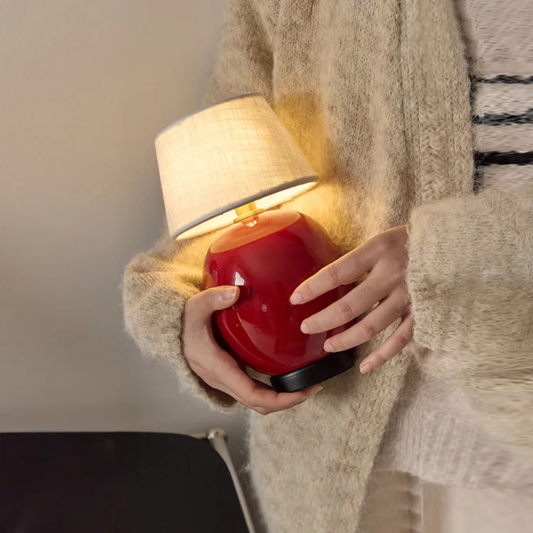 CASA复古台灯可爱小红豆中古桌面装饰摆件卧室床头充电氛围小夜灯