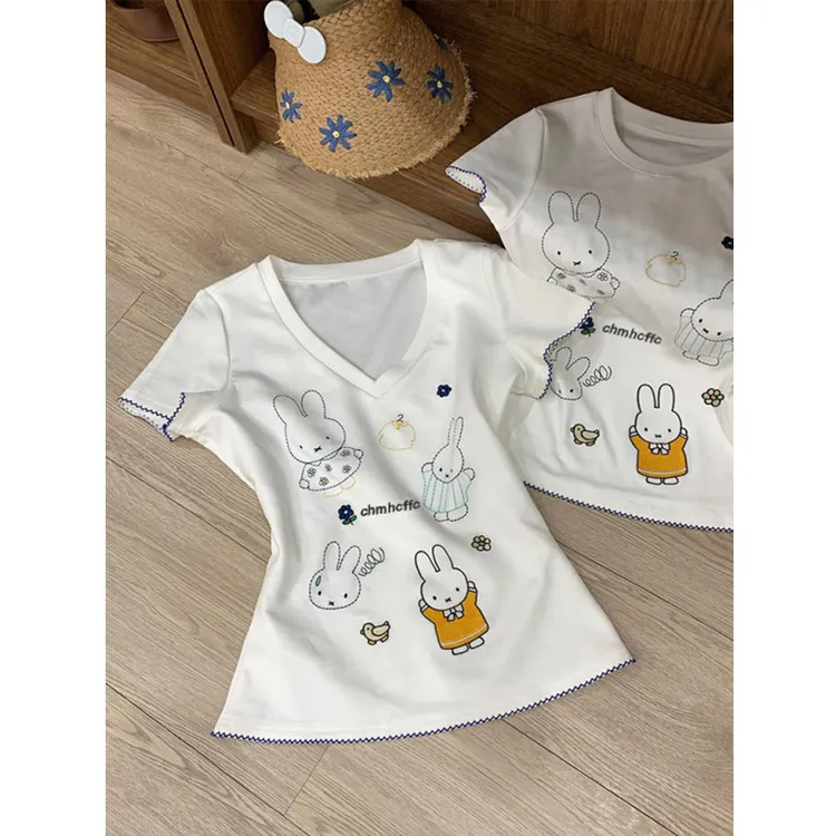 2025新款可爱兔子刺绣正肩v领短袖t恤女夏季甜美收腰显瘦短款上衣