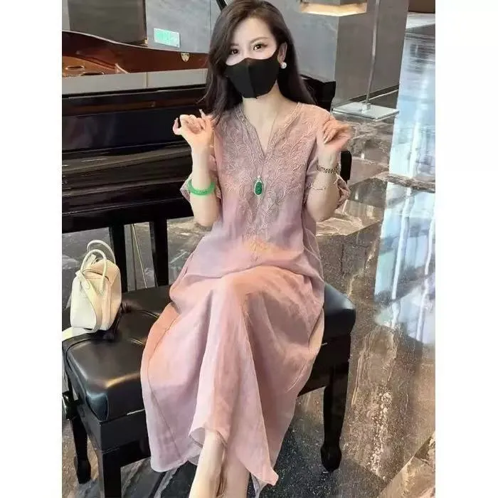 【现货＋运费险】棉麻重工刺绣V领温柔国风宽松显瘦气质连衣裙