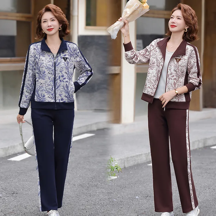 妈妈秋装休闲运动服套装2025新款洋气印花上衣服中老年女春秋外套
