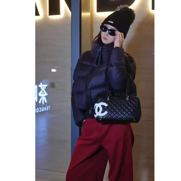 yiyiya.Guo艺艺吖【冰岛奶芙】新款高领拉链鹅绒外套100295SS52