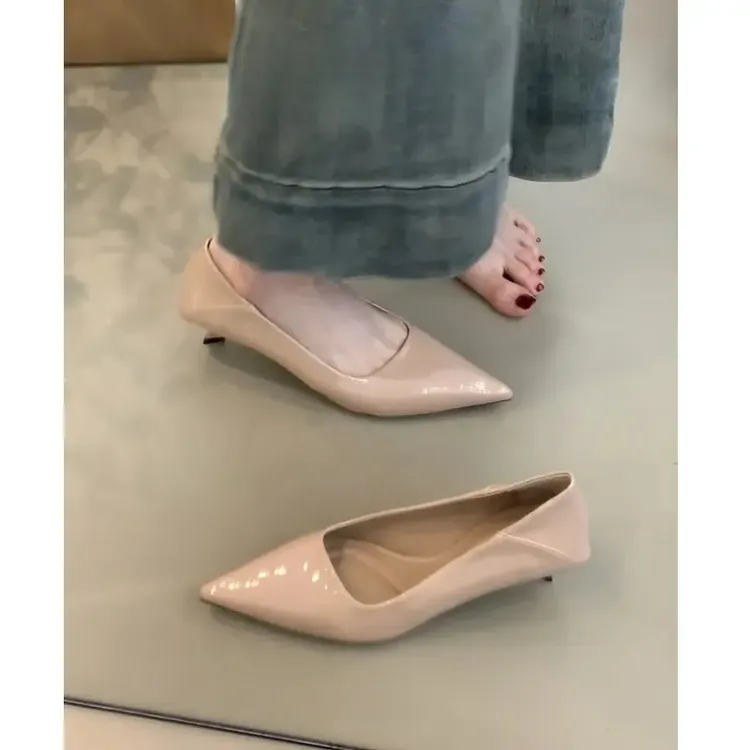 2025新款裸色细跟高跟鞋女气质尖头浅口漆皮通勤法式两穿百搭单鞋