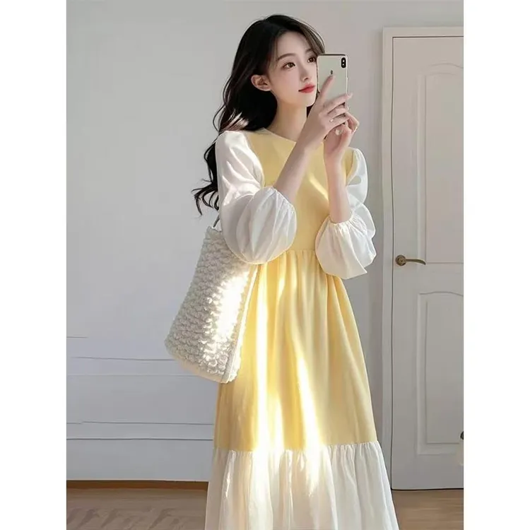 高级感气质撞色拼接连衣裙女2025年春季新款韩系圆领中长款裙子潮