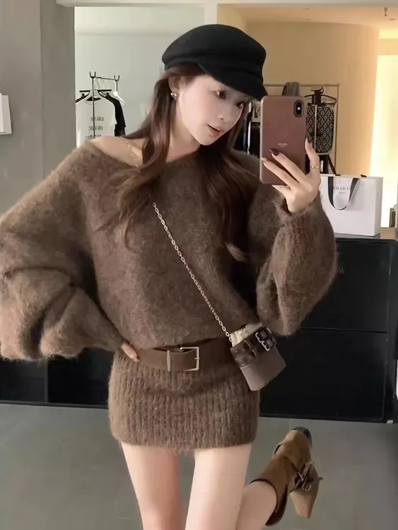 2025秋冬新款一字肩毛衣女宽松慵懒风针织衫上衣百搭纯色毛衣裙