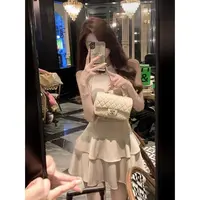 「赫本香风」高级感缎面挂脖上衣荷叶边短裙子两件套套装1501