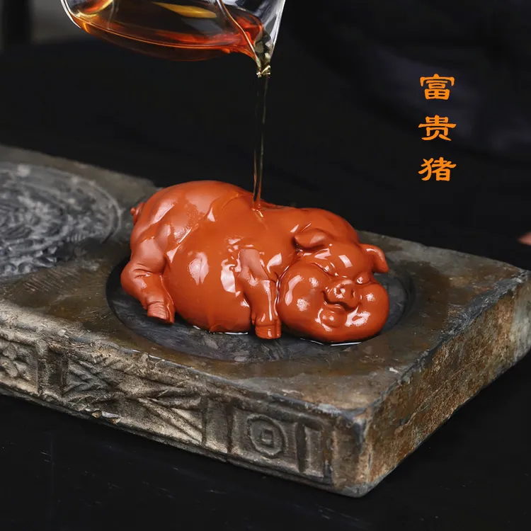 宜兴精品可养爱紫砂茶玩宠高端档级感个性创意招财生肖猪茶台摆件