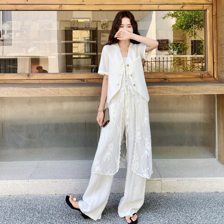 又A又飒老钱风套装裤女2025年夏季新款蕾丝罩衫短袖阔腿裤三件套