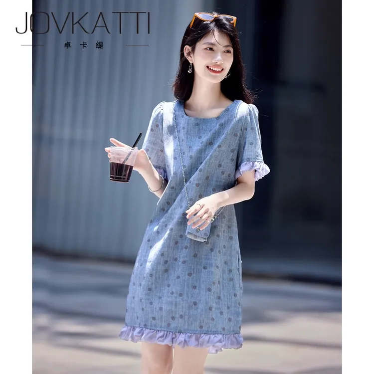 卓卡缇木耳边方领短款连衣裙女夏2025新款波点T恤裙直筒显瘦裙子