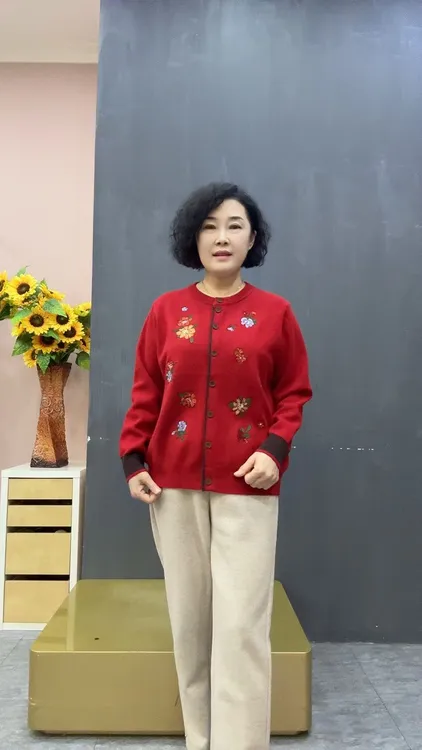 刺绣针织衫开衫洋气百搭