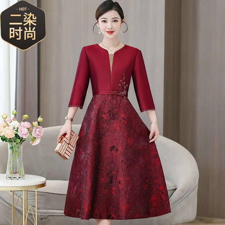年轻喜婆婆婚宴装礼服裙秋季新款重工钉珠红色连衣裙连衣裙气质显