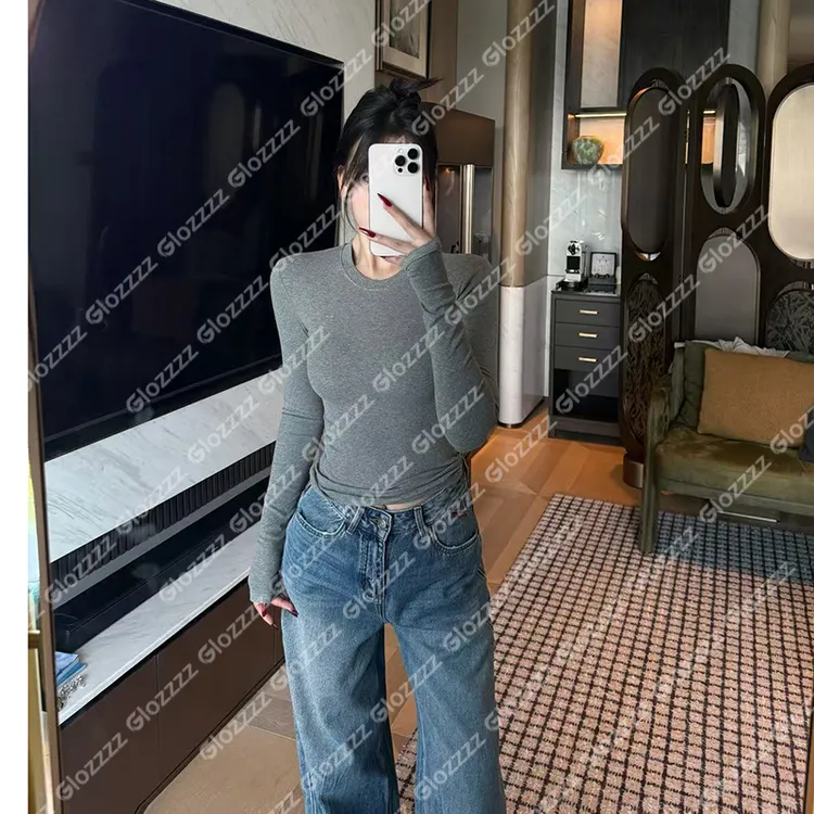 【Glozzzz】纸片人 圆领纯色正肩长袖百搭修身显瘦上衣880830-1