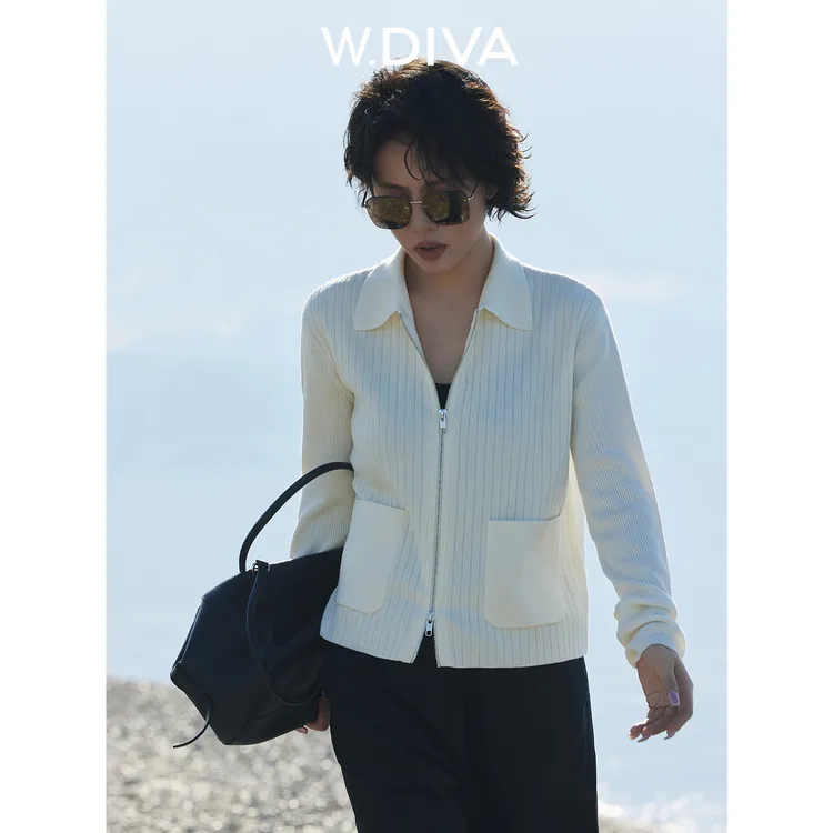 W.Diva【云涧白】超细羊毛双口袋翻领宽抽条拉链开衫慵懒53Z102618