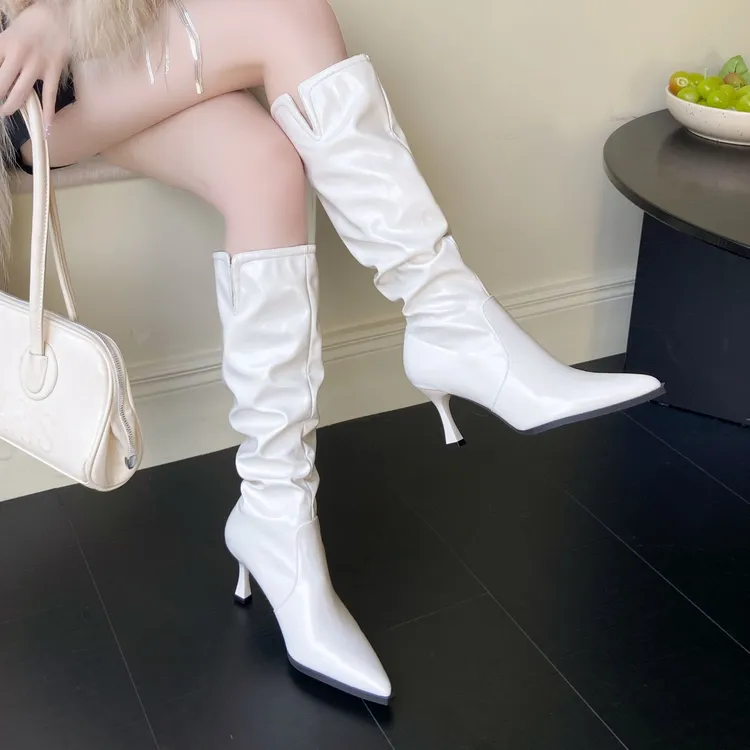 【5公分】法式尖头漆皮褶皱时尚2025秋季新款细跟堆堆靴女