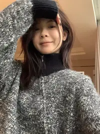 【杨嘻嘻】即墨韩版出游拼接百搭网红洋气加厚款保暖立领毛衣28236