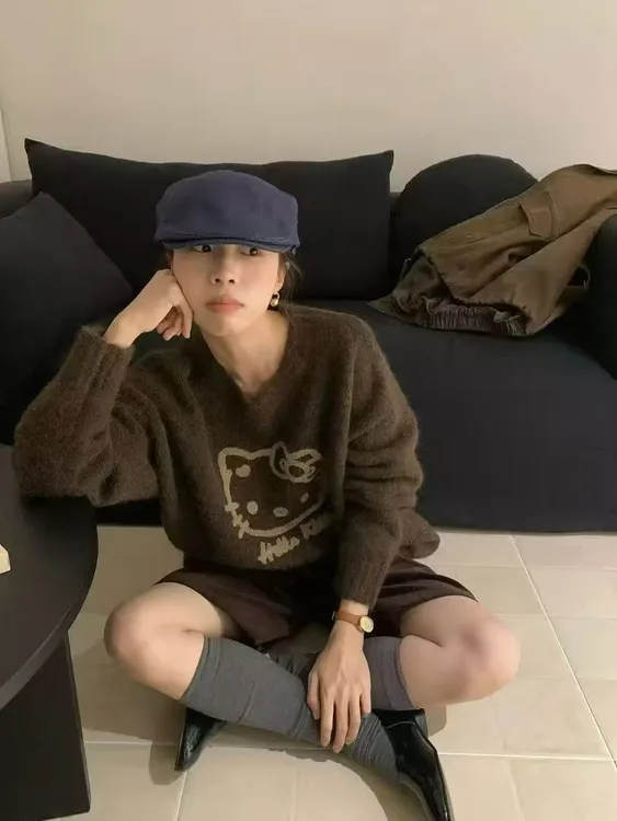 韩系植绒绣花圆领彩纱宽松毛衣女2025秋冬季新款提花设计感针织衫