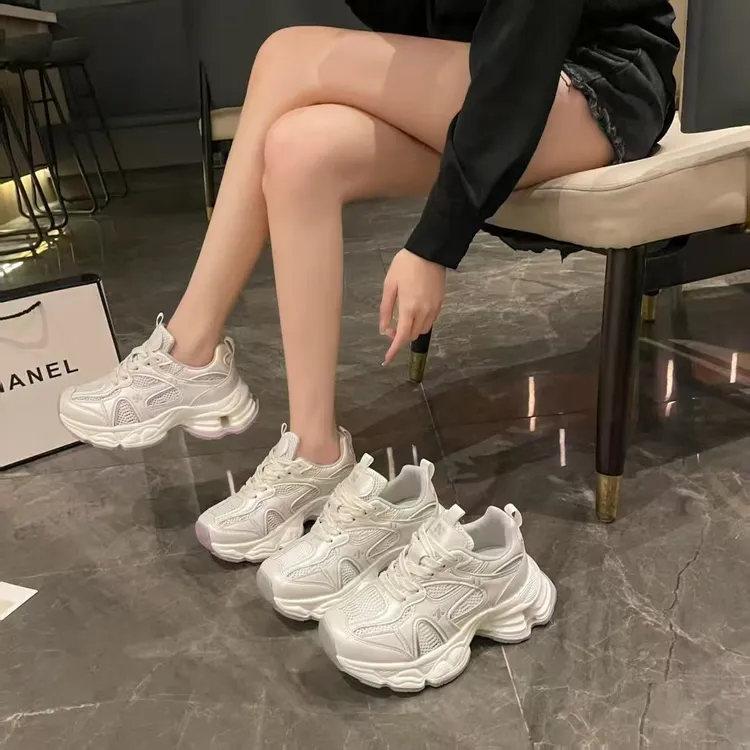 57061005新款小众百搭舒适超轻轻便小蛮腰增高老爹鞋回首笙歌已散