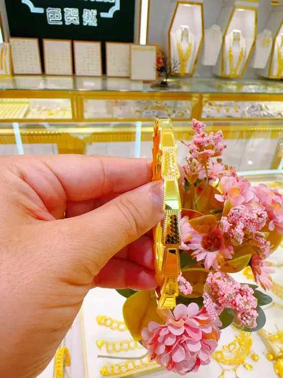 合金手镯 0.15g   手镯  【3】 سېھران مىس قاپىلىما ئالتۇنلىرى 