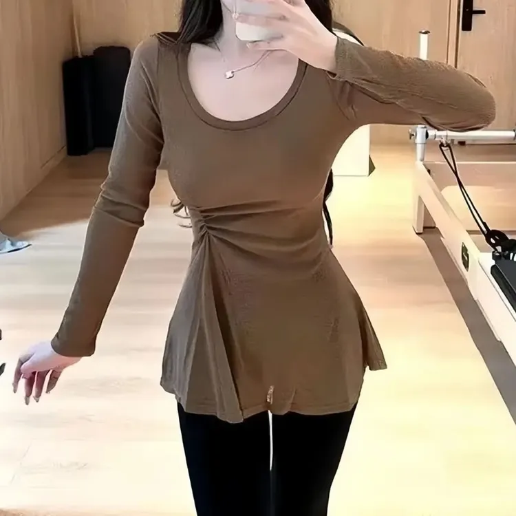 简约纯色U领长袖T恤秋季新款胖MM大码女装纯欲风性感收腰显瘦上衣