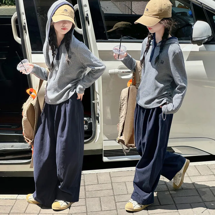 女童秋装套装2025新款大童秋季韩系连帽卫衣儿童休闲弯刀裤两件套