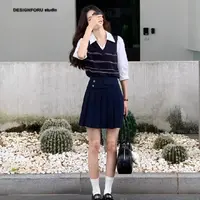 2025早秋新款针织上衣女拼接设计感INS风通勤毛衣搭半裙两件套