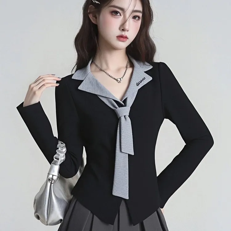 韩系高级设计感正肩显瘦别致长袖上衣灰色高腰半身裙气质两件套装