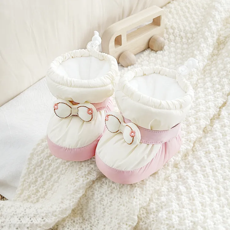 冬季婴儿棉靴加绒加厚宝宝鞋软底防滑高邦靴0-6-12个月不掉鞋套脚